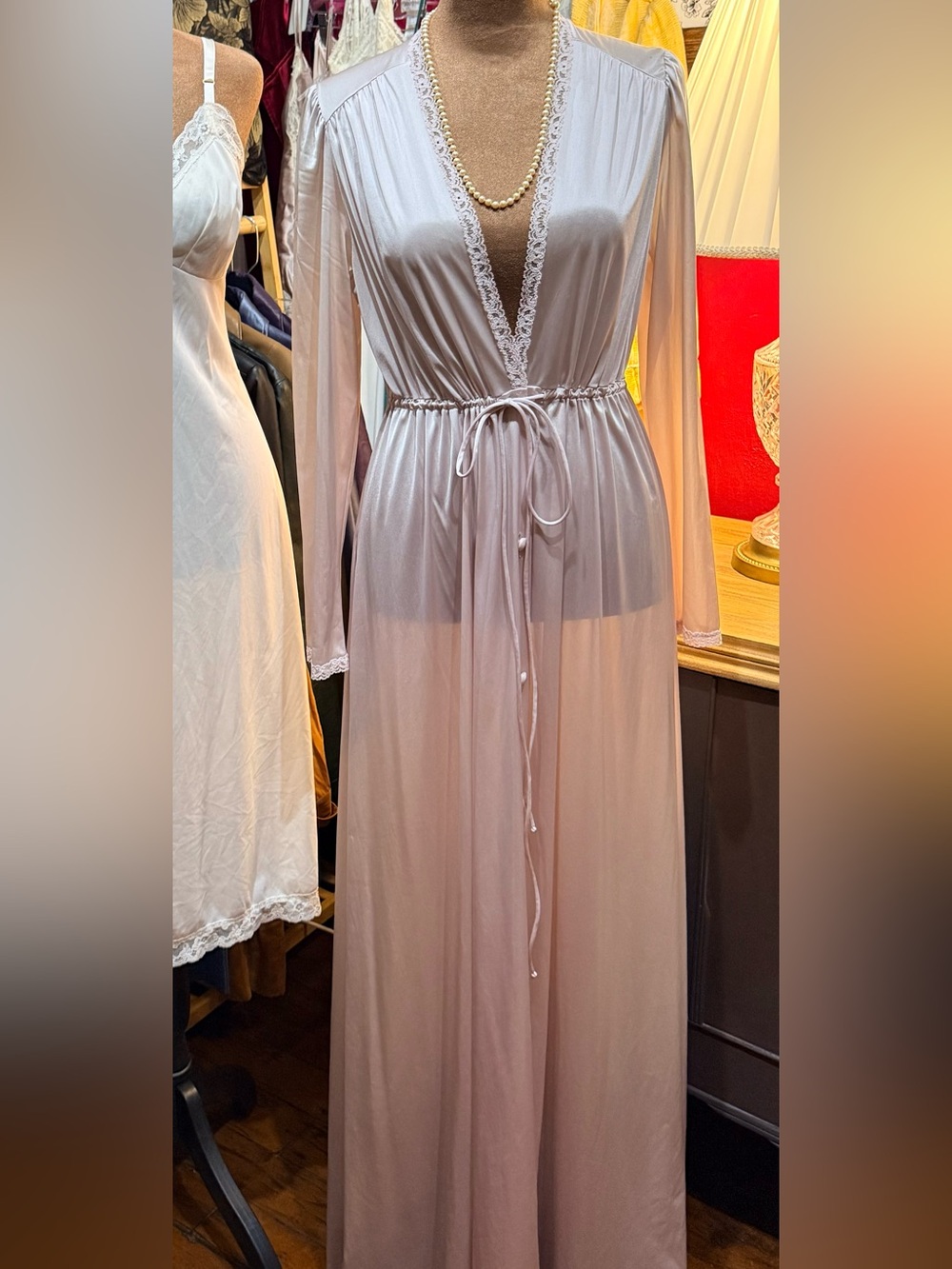 Vintage Vanity Fair Antron III Nylon Maxi Peignoir Robe Size 32 Lace Bridal